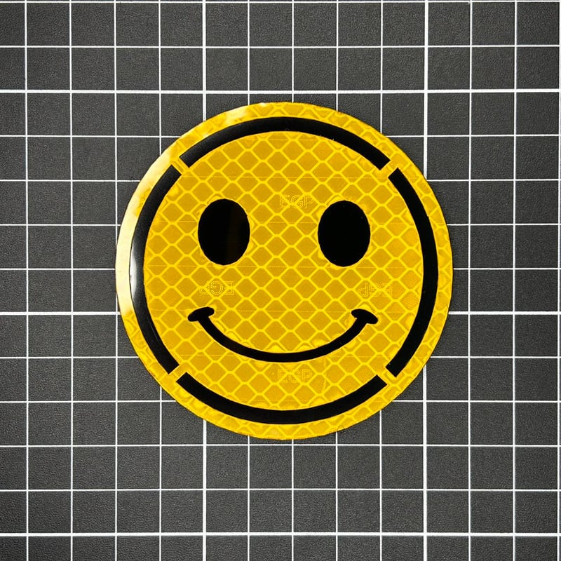 笑い男・反射パッチ・黄色 記念章 パッチ ベルクロワッペン | 【臥龍