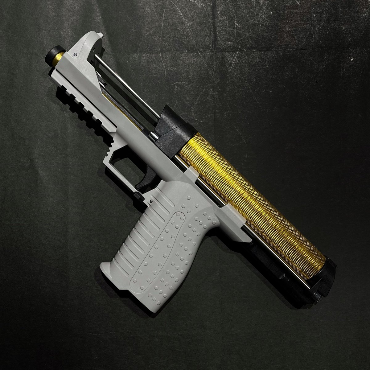 GY03・PARROTS】ショートダーツブラスター・エアコッキング拳銃型