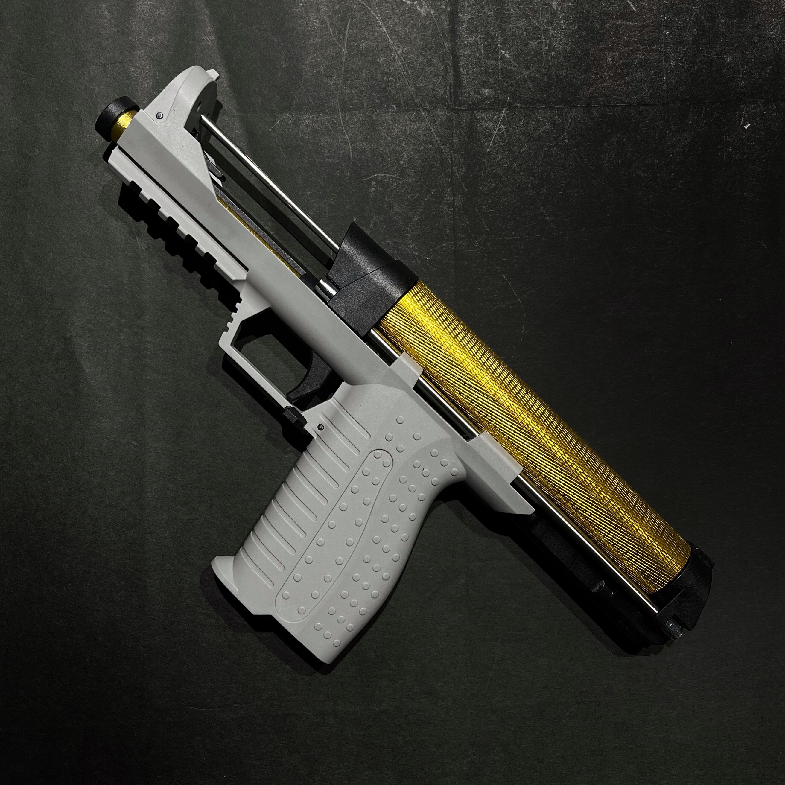 GY03・PARROTS】ショートダーツブラスター・エアコッキング拳銃型