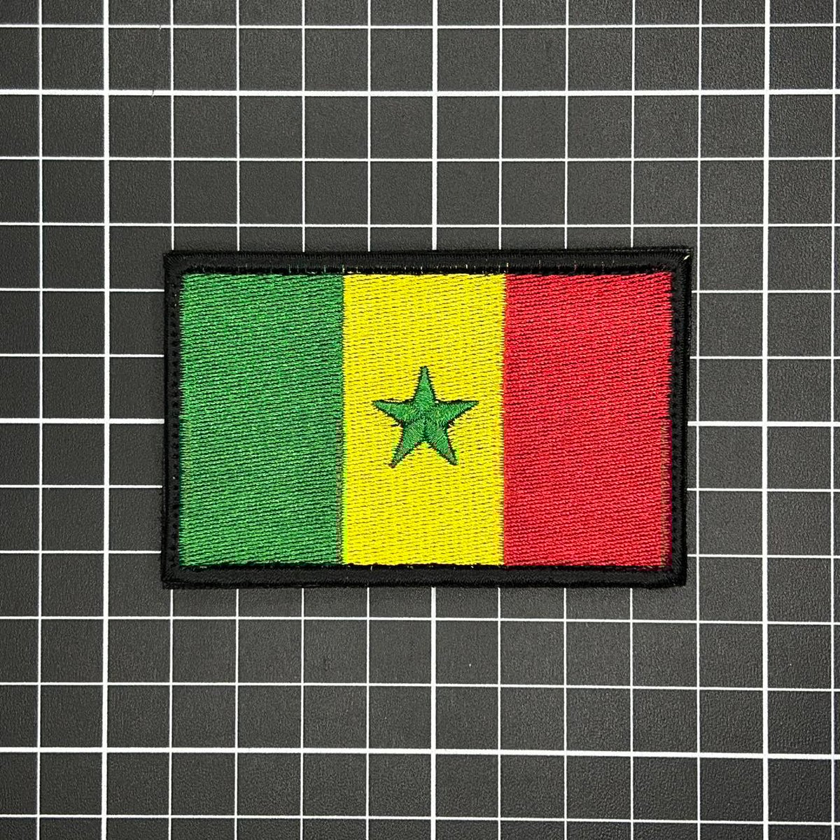 オリジナル　ベルクロflag Amazon.co.jp: ワッペン屋Dongri ベルクロワッペン マジック