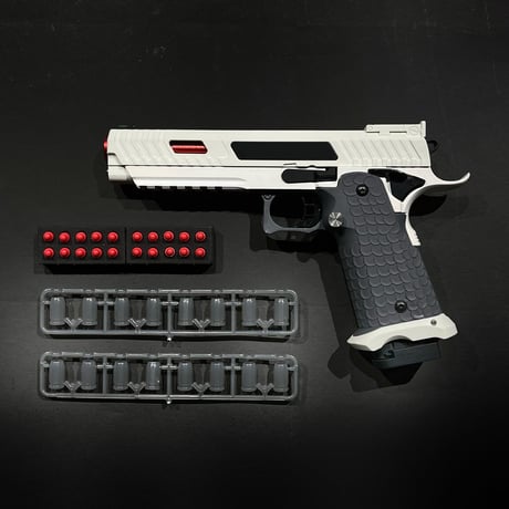 【UDL・Combat Master2011】メタル・樹脂製　マイクロダーツ・エアコッキング拳銃型トイガン