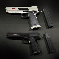 【UDL・Combat Master2011】メタル・樹脂製　マイクロダーツ・エアコッキング拳銃型トイガン