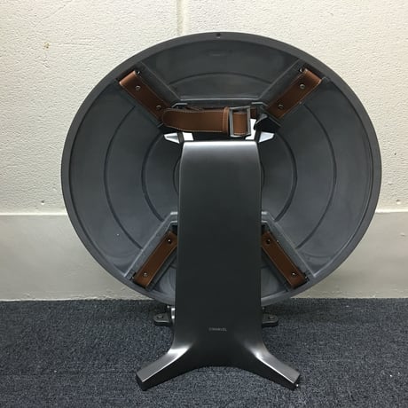 【kingarts正規品】中古品(店頭展示のみ)キャプテン・アメリカ／ウィンター・ソルジャー　シールド 盾　レプリカ　バトルダメージ版　（台座タイプ）