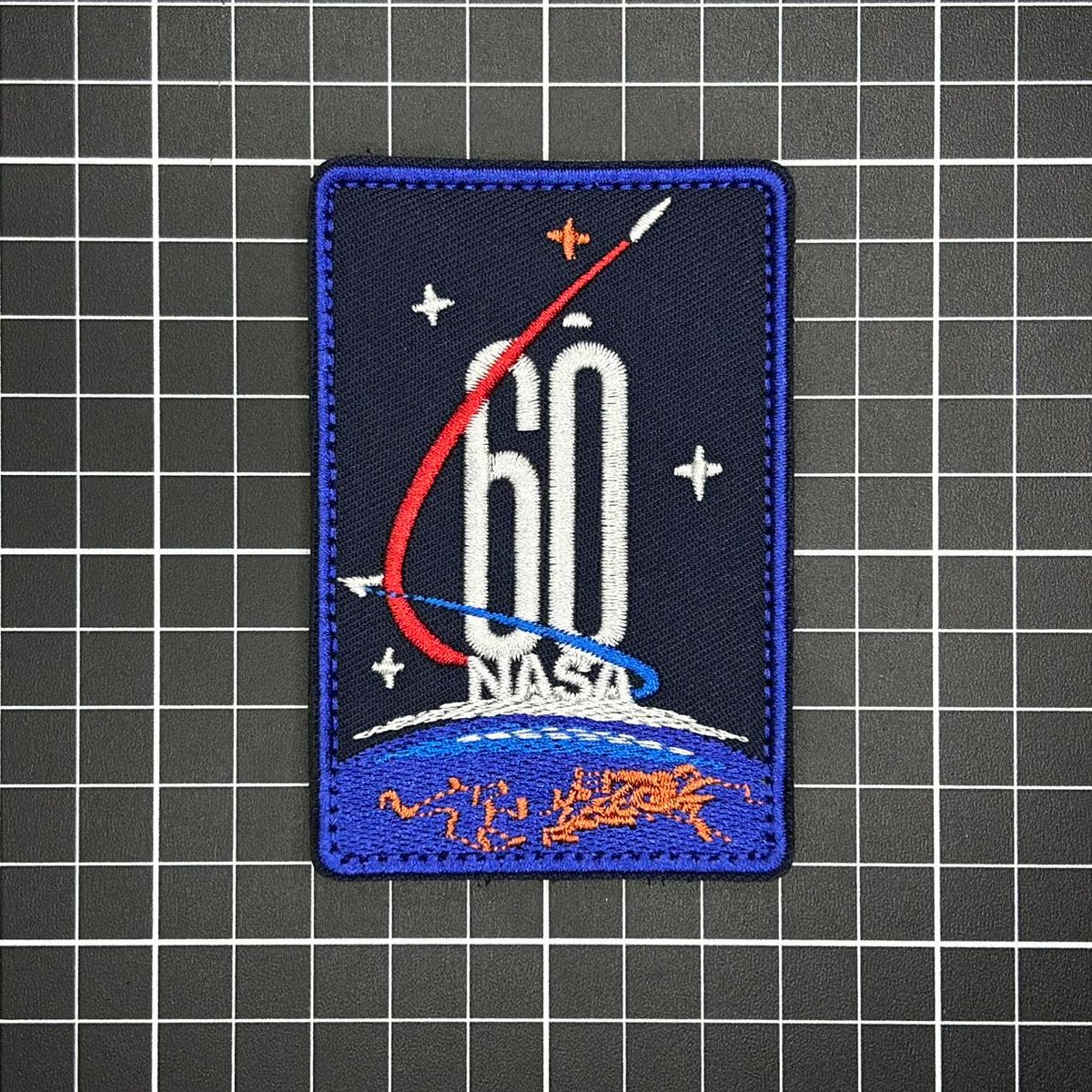 希少　パッチ　コラボパッチ アニメ【ぼっち・ざ・ろっく！】【HUMAN ROBOT】EMBROIDERY