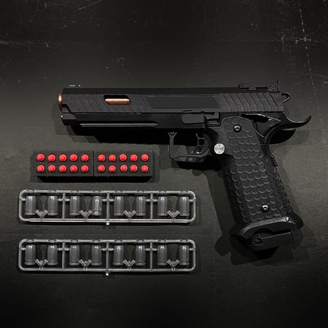 【UDL・Combat Master2011】メタル・樹脂製　マイクロダーツ・エアコッキング拳銃型トイガン