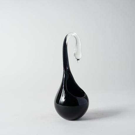 pouched swan