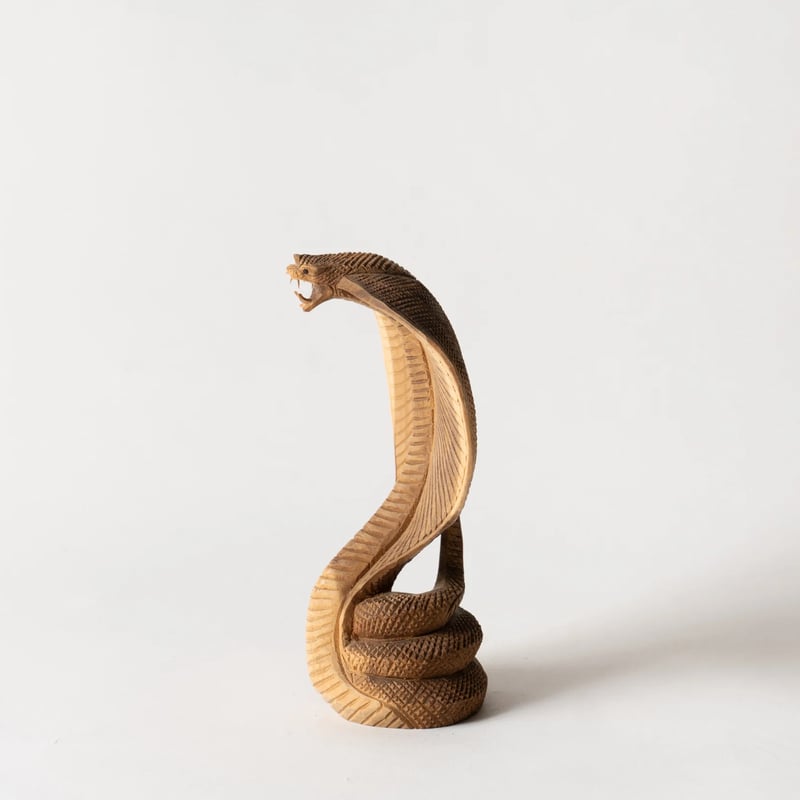 woodcarving cobra | umi neue