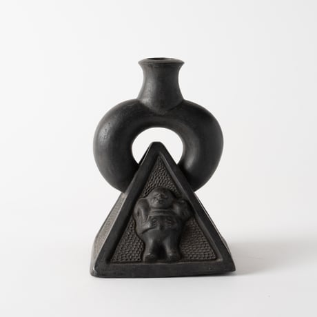 pyramid vase
