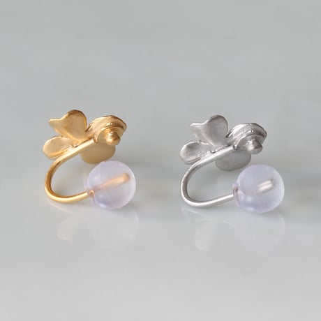 クローバーのイヤーカフ / Clover ear cuff