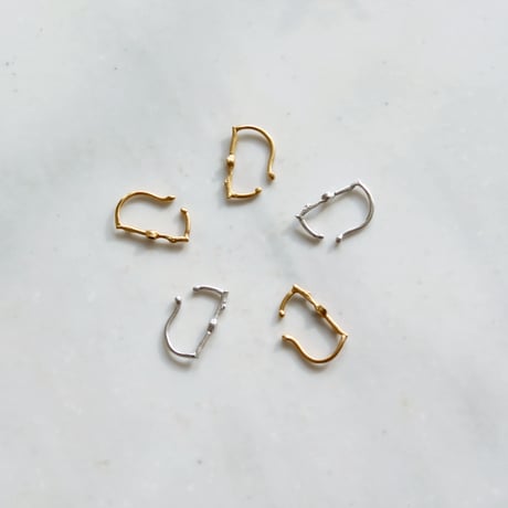 Branche stone ear cuff