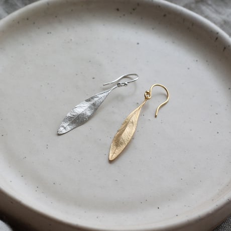 オリーブのピアス / Olive leaf earrings