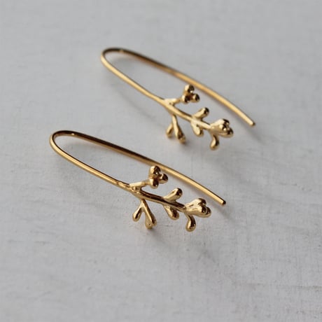 オリーブのつぼみのピアス / Olive buds earrings
