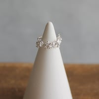 金木犀のイヤーカフ・S size / Osmanthus flowers ear cuff - S size -