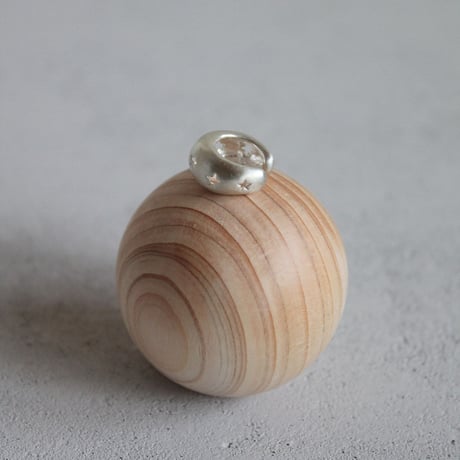 星空のイヤーカフ / Starry night sky ear cuff