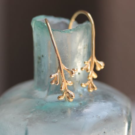 オリーブのつぼみのピアス / Olive buds earrings