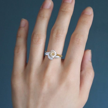 小さなリーフのリング / Small leaf ring