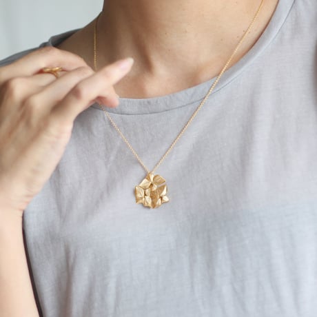 紫陽花のネックレス / Hydrangea necklace