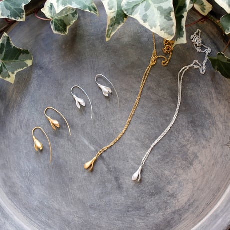 スノードロップのネックレス / Snowdrop necklace