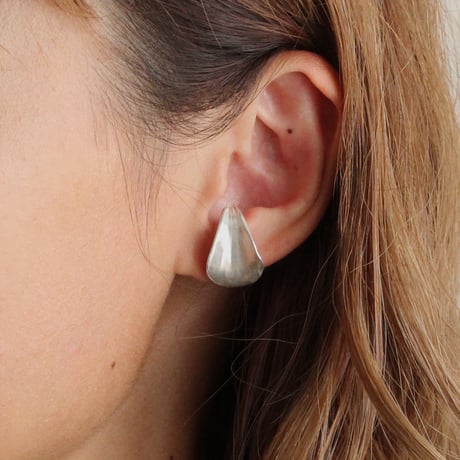Petal ear cuff