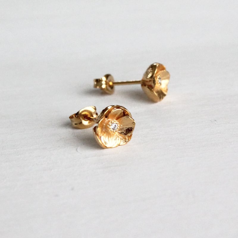 アネモネのピアス / Anemone earrings | atelier mozu