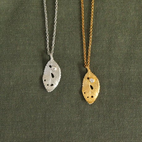 ブロッサムリーフ・ネックレス / Blossom leaf neckalce
