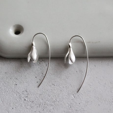 スノードロップのピアス / Snowdrop earrings