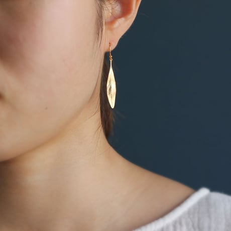 オリーブのピアス / Olive leaf earrings