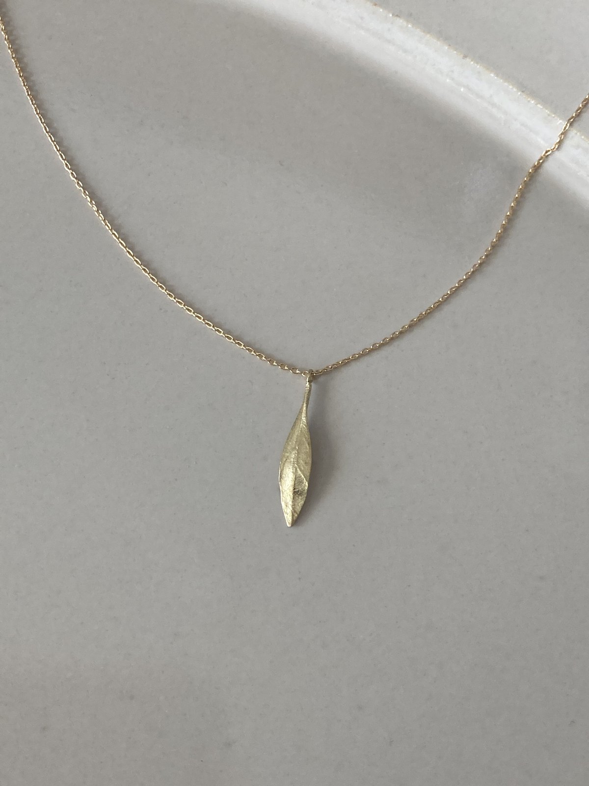 K18 オリーブのネックレス | atelier mozu K18 オリーブのネックレス | atelier mozu