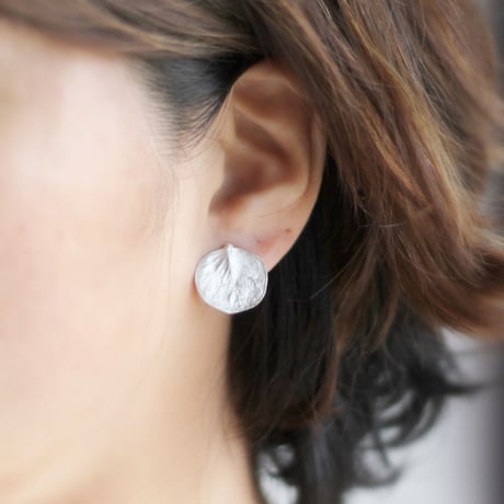 ユーカリのイヤリング / Eucalyptus clip on earrings