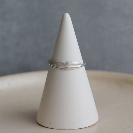 フェザーのリング / Feather ring