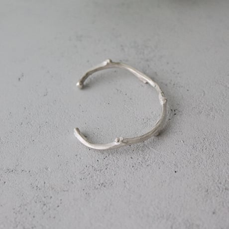 枝のバングル【 silver 】/ Silver branch bangle