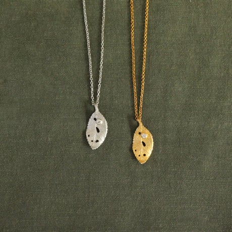 ブロッサムリーフ・ネックレス / Blossom leaf neckalce