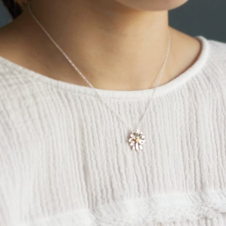 デイジーのネックレス / Daisy necklace