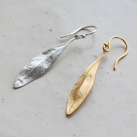 オリーブのピアス / Olive leaf earrings