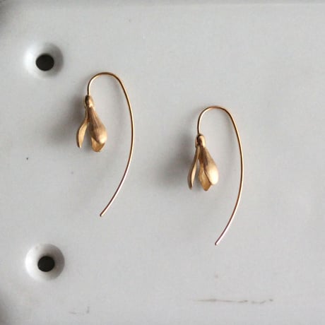 スノードロップのピアス / Snowdrop earrings