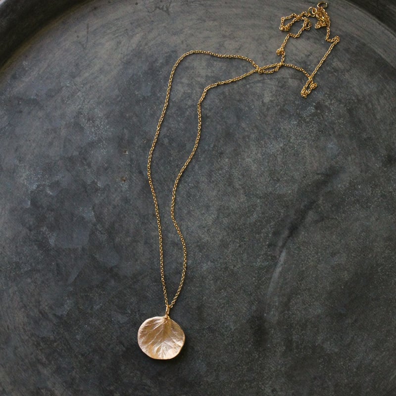ユーカリのネックレス / Eucalyptus necklace | atelier mozu