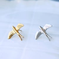 つばめのピアス / Swallow earrings