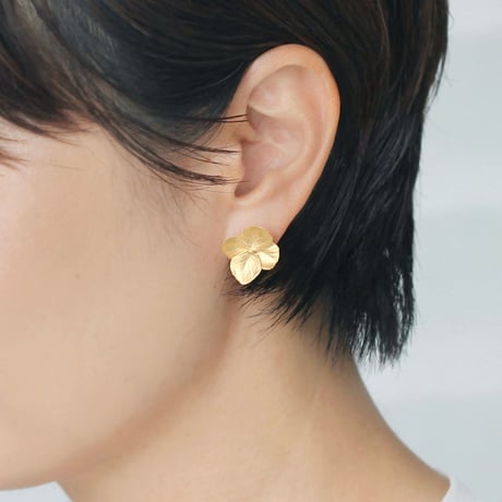 紫陽花のピアス / Hydrangea earrings