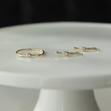 K10 Branche bar stud earrings