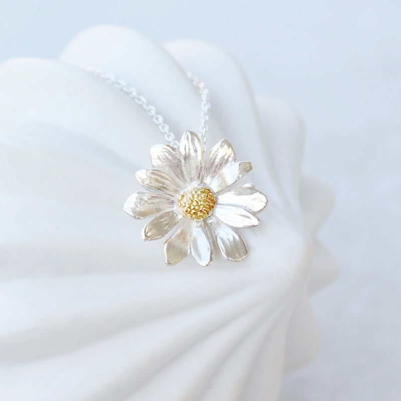 デイジーのネックレス / Daisy necklace | atelier mozu デイジーのネックレス / Daisy necklace | atelier mozu