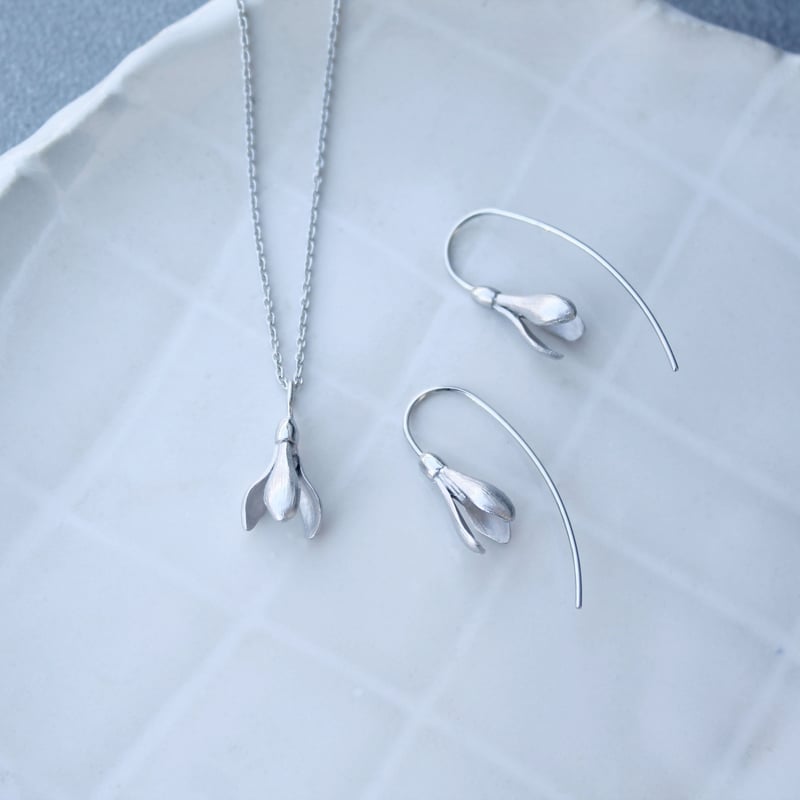 スノードロップのネックレス / Snowdrop necklace | atelier mozu
