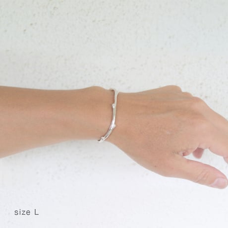 枝のバングル【 silver 】/ Silver branch bangle