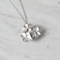 紫陽花のネックレス / Hydrangea necklace