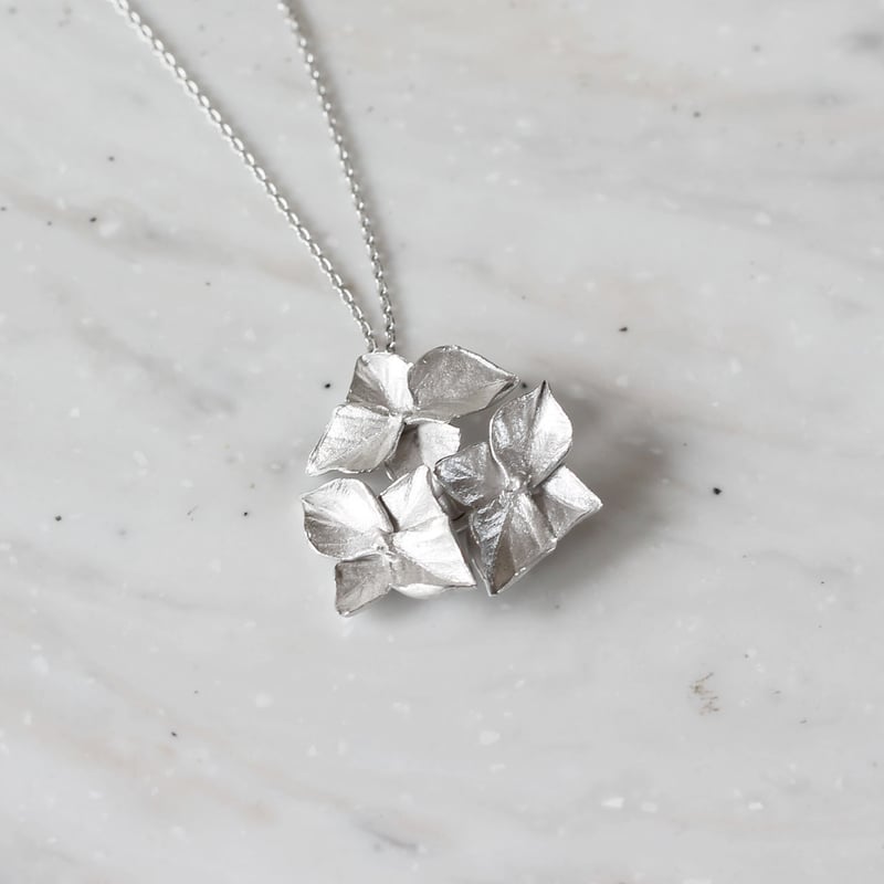 紫陽花のネックレス / Hydrangea necklace | atelier mozu