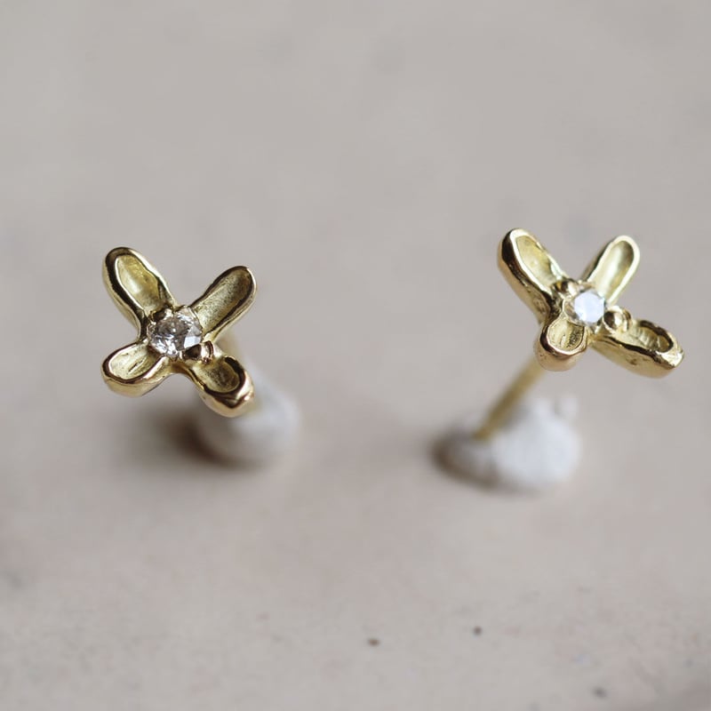 K18 金木犀のピアス | atelier mozu K18 金木犀のピアス | atelier mozu