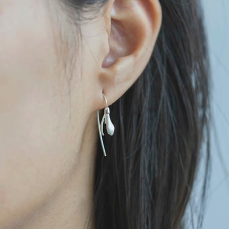 スノードロップのピアス / Snowdrop earrings