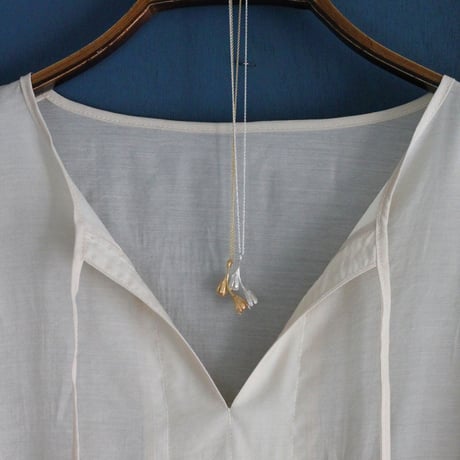 もうすぐひらくつぼみのネックレス / Necklace of a flower buds about to bloom