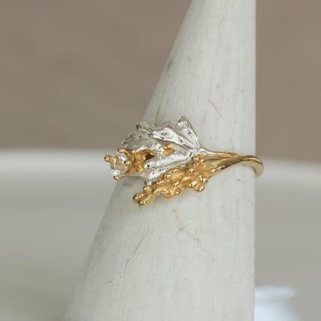 Lavender & mum leaf ring