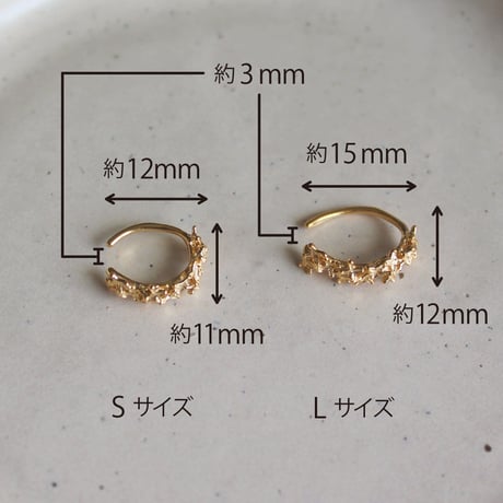 金木犀のイヤーカフ・L size / Osmanthus flowers ear cuff - L size -