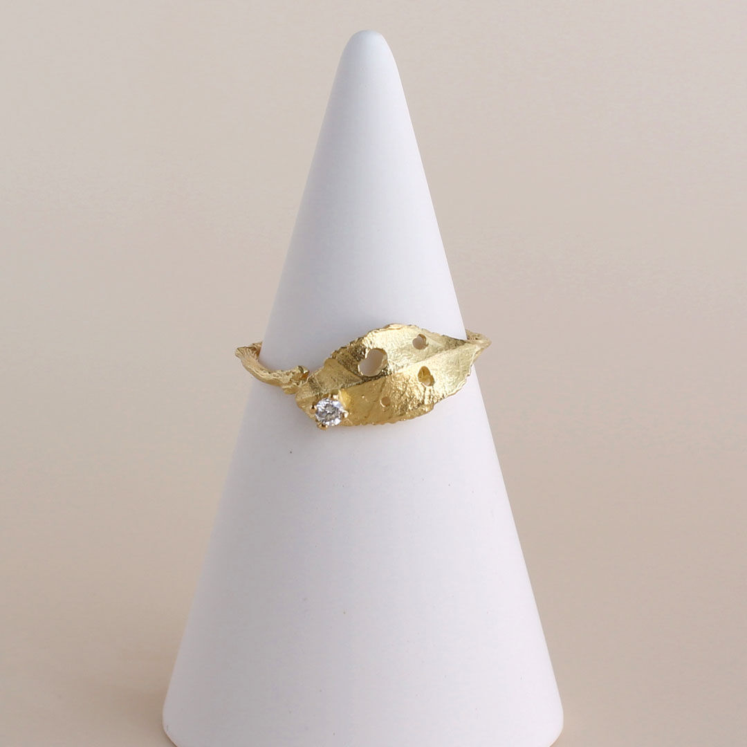 K18 ブロッサムリーフ・リング | atelier mozu